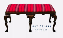 Load image into Gallery viewer, 20TH C ANTIQUE GEORGE III / CHIPPENDALE STYLE WALNUT WINDOW / VANITY BENCH