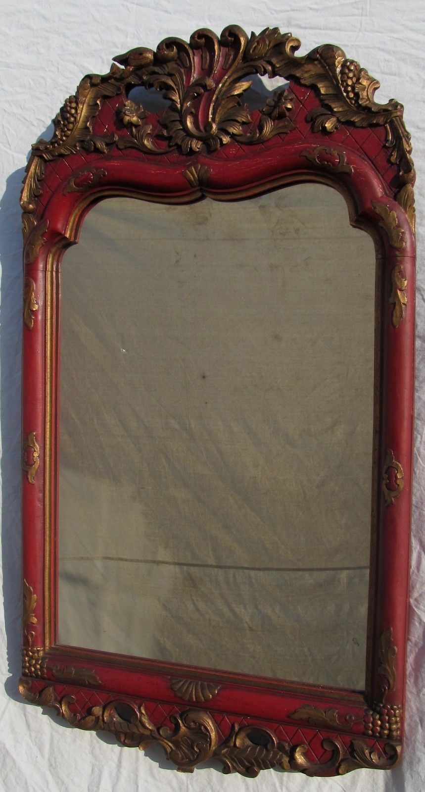 FINE ANTIQUE CONTINENTAL RED AND GOLD GILT HIGHLIGHTED MIRROR