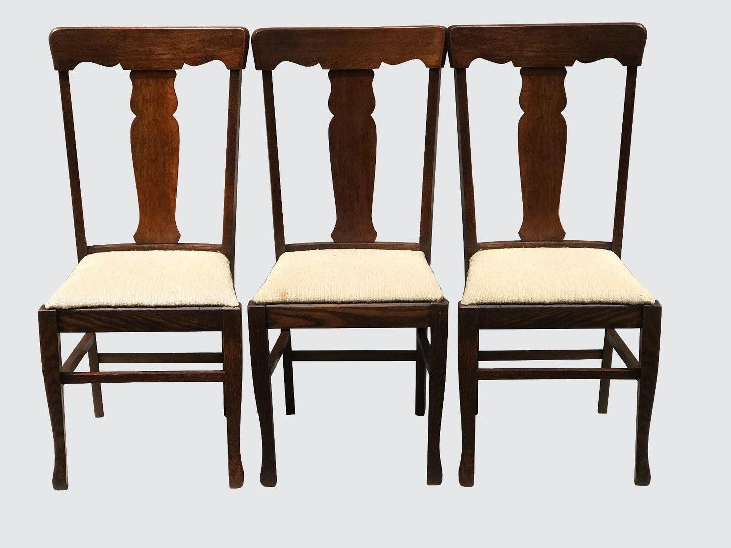 EARLY 20TH CENTURY SET OF 6 OAK T-BACK CHAIRS BY UNION CHAIR CO. BROOKLYN, NY.