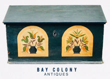 Load image into Gallery viewer, 18TH C ANTIQUE CHIPPENDALE 6 BOARD PAINTED BLANKET BOX ~ PENNSYLVANIA FOLK PAINT