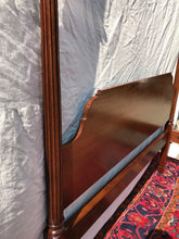 Load image into Gallery viewer, EXCEPTIONAL SOLID MAHOGANY 4 POSTER FULL SIZED FEDERAL STYLED PENCIL POST BED