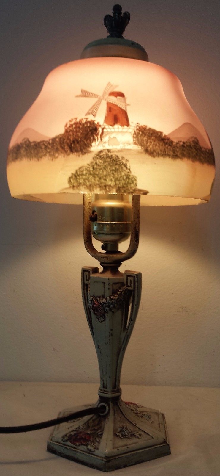 ORIGINAL MOE BRIDGES ART NOUVEAU REVERSE PAINTED LAMP