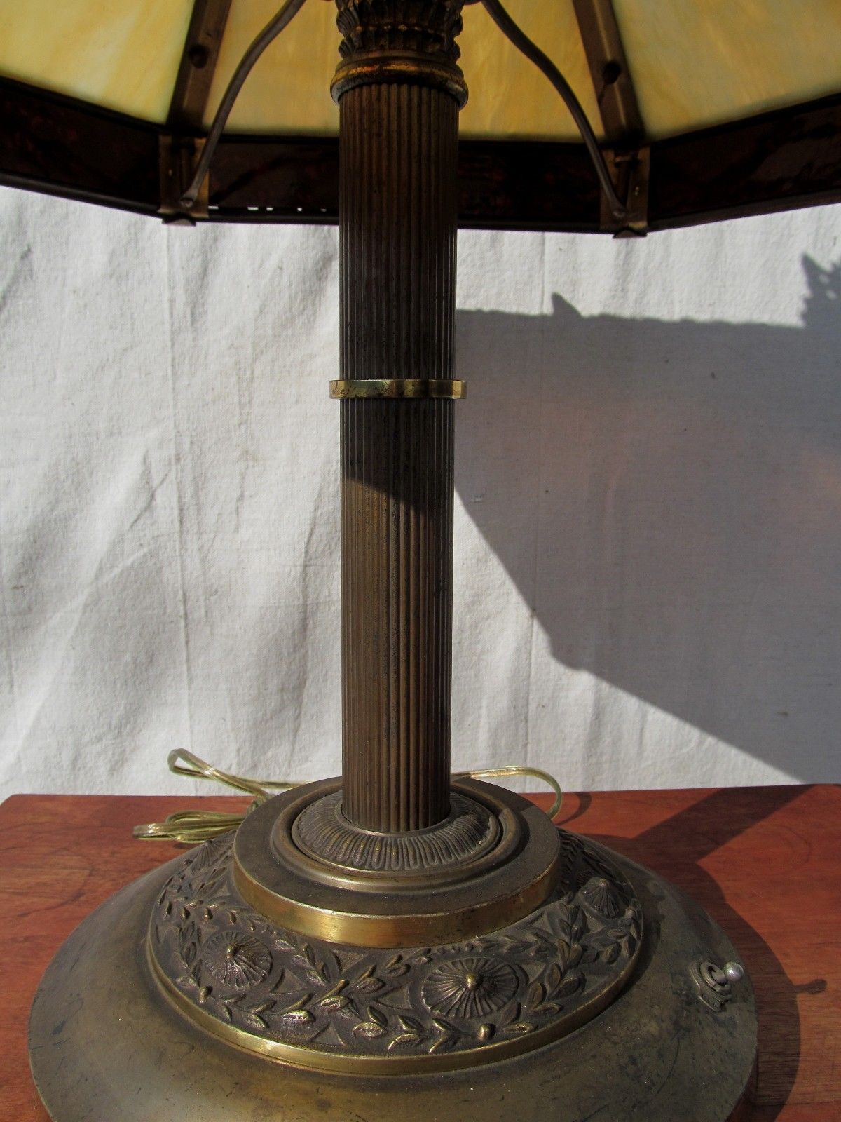 VICTORIAN EGYPTIAN REVIVAL LAMP WITH FINELY CASTED BRONZE & 12 SLAG PANEL SHADE