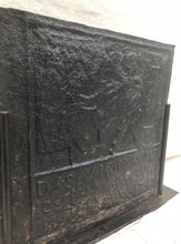 Load image into Gallery viewer, EXCEPTIONALLY IMPORTANT 18TH CENTURY FIREBACK CIRCA 1749 PENNSYLVANIA-RARE!