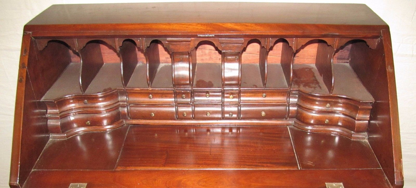 18TH CENTURY CHIPPENDALE MAHOGANY OXBOW DESK ON RARE BANDY BALL & CLAW FEET