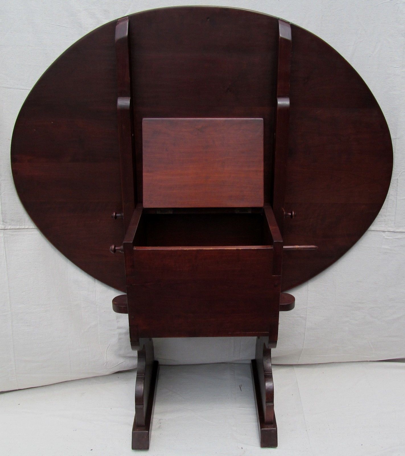 ANTIQUE QUEEN ANNE STYLE OVAL FORM CHERRY SHOE FOOT HUTCH TABLE - WONDERFUL