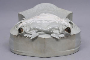 19TH CENTURY FRENCH  SLIP DECORATED CELEDON GREEN LAVABO TANK WITH COVER