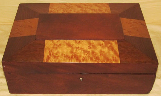 SHAKER INLAID SEWING BOX IN BIRDS EYE MAPLE & CHERRY