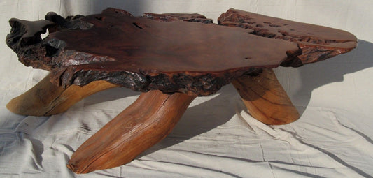 MID-CENTURY MODERN NAKASHIMA TYPE WALNUT SLAB COFFEE TABLE WITH LIVE EDGES