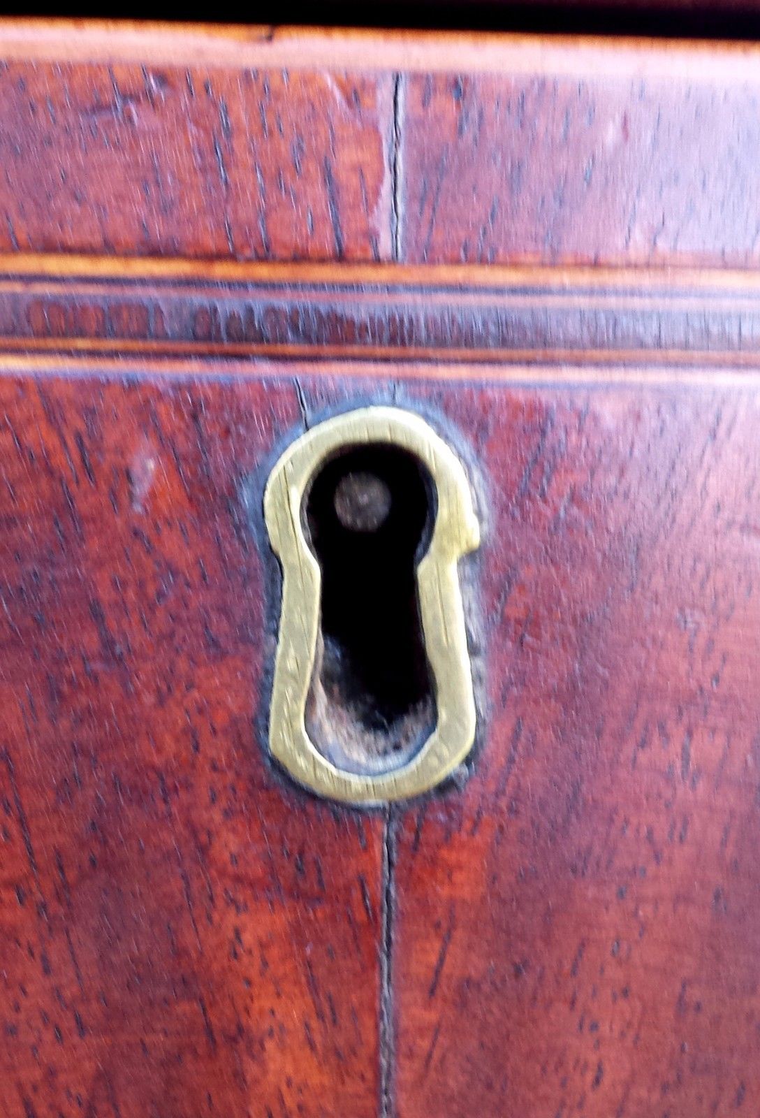 FINE 18TH CENTURY GEORGE III MAHOGANY INLAID SIDEBOARD