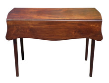 Load image into Gallery viewer, 18th C Antique Federal Period Mahogany Drop Leaf Table W/ Scalloped Top