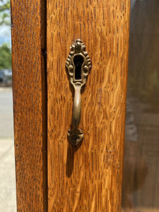 19TH C ANTIQUE VICTORIAN TIGER OAK SINGLE DOOR BOOKCASE / CHINA CABINET