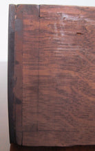 Load image into Gallery viewer, 18TH CENTURY SOUTHERN COLONIES CHIPPENDALE FIGURED MAHOGANY PEMBROKE TABLE