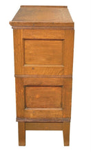 Load image into Gallery viewer, 20TH C ANTIQUE TIGER OAK YAWMAN &amp; ERBE ARTS &amp; CRAFTS 12 DRAWER FILE CABINET