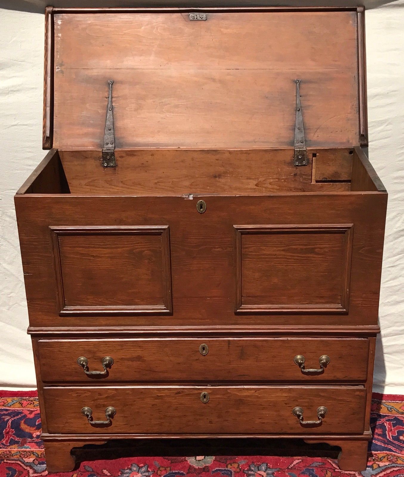 VERY RARE 18TH CENTURY LONG ISLAND PINE BLANKET CHEST QUEEN ANNE PERIOD