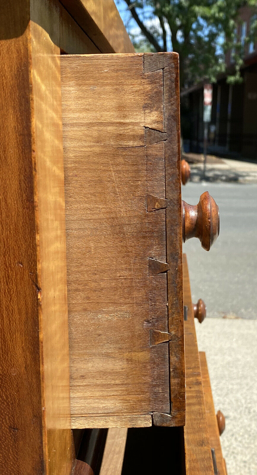 19TH C ANTIQUE COUNTRY SHERATON PENNSYLVANIA CHERRY & TIGER MAPLE DRESSER CHEST