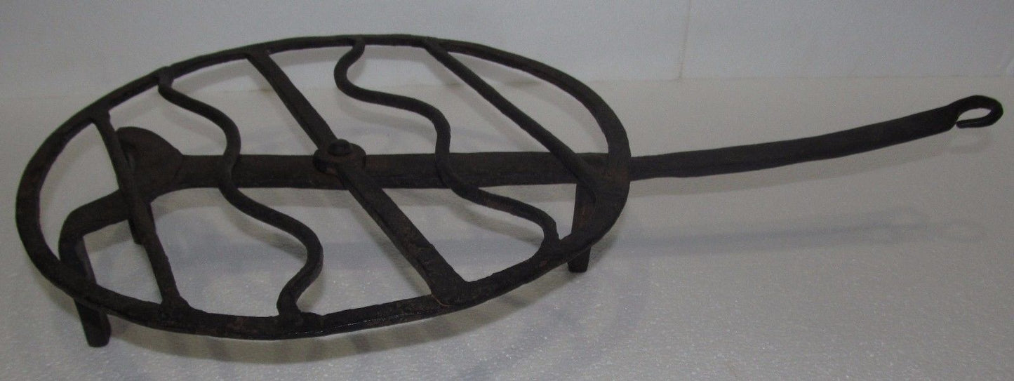 18TH CENTURY WROUGHT IRON ROTATING ROASTER WITH RAT TAILED HANDLE