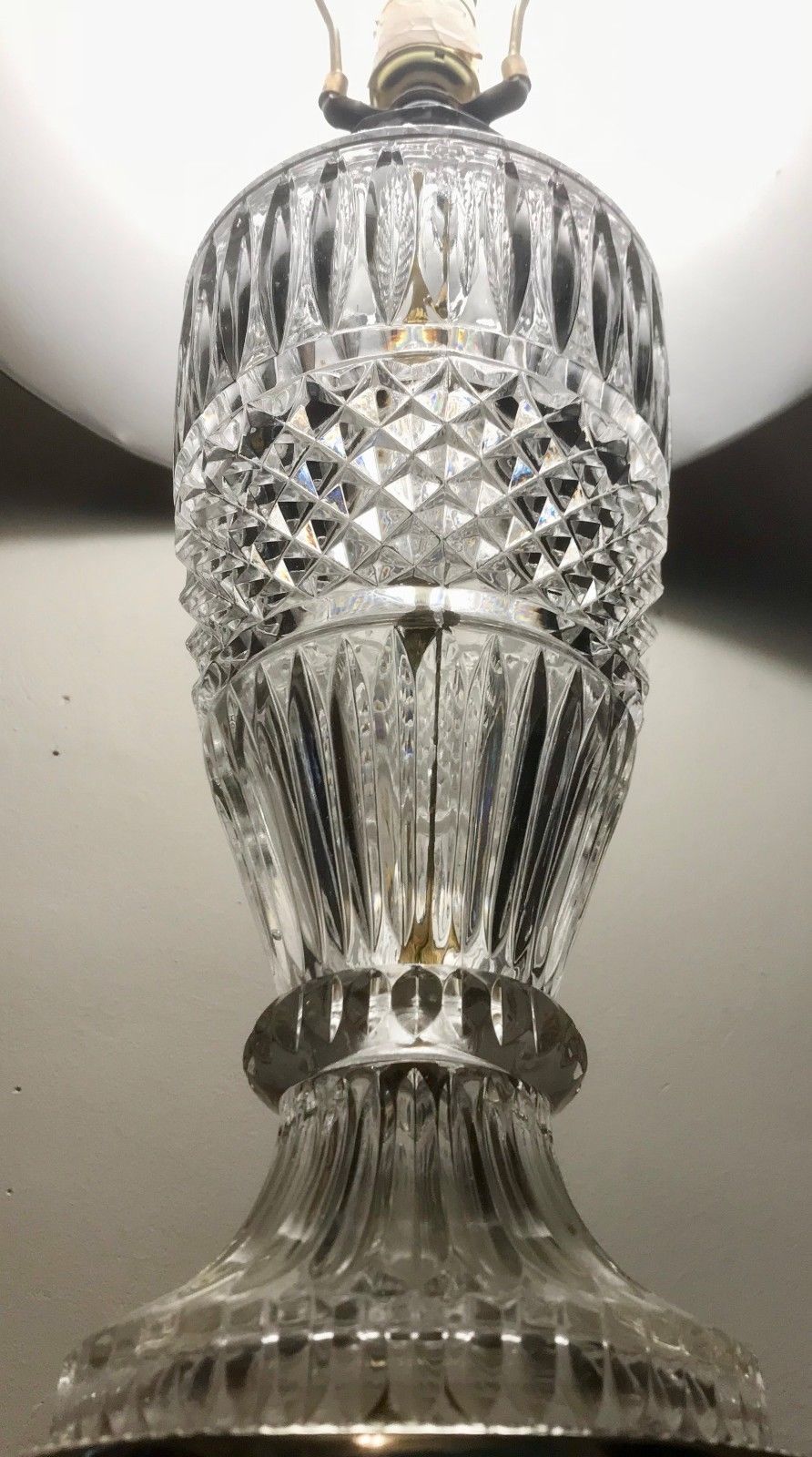 VINTAGE NEO-CLASSICAL STYLE WATERFORD HAND CUT LEADED CRYSTAL LAMP W/ SILK SHADE