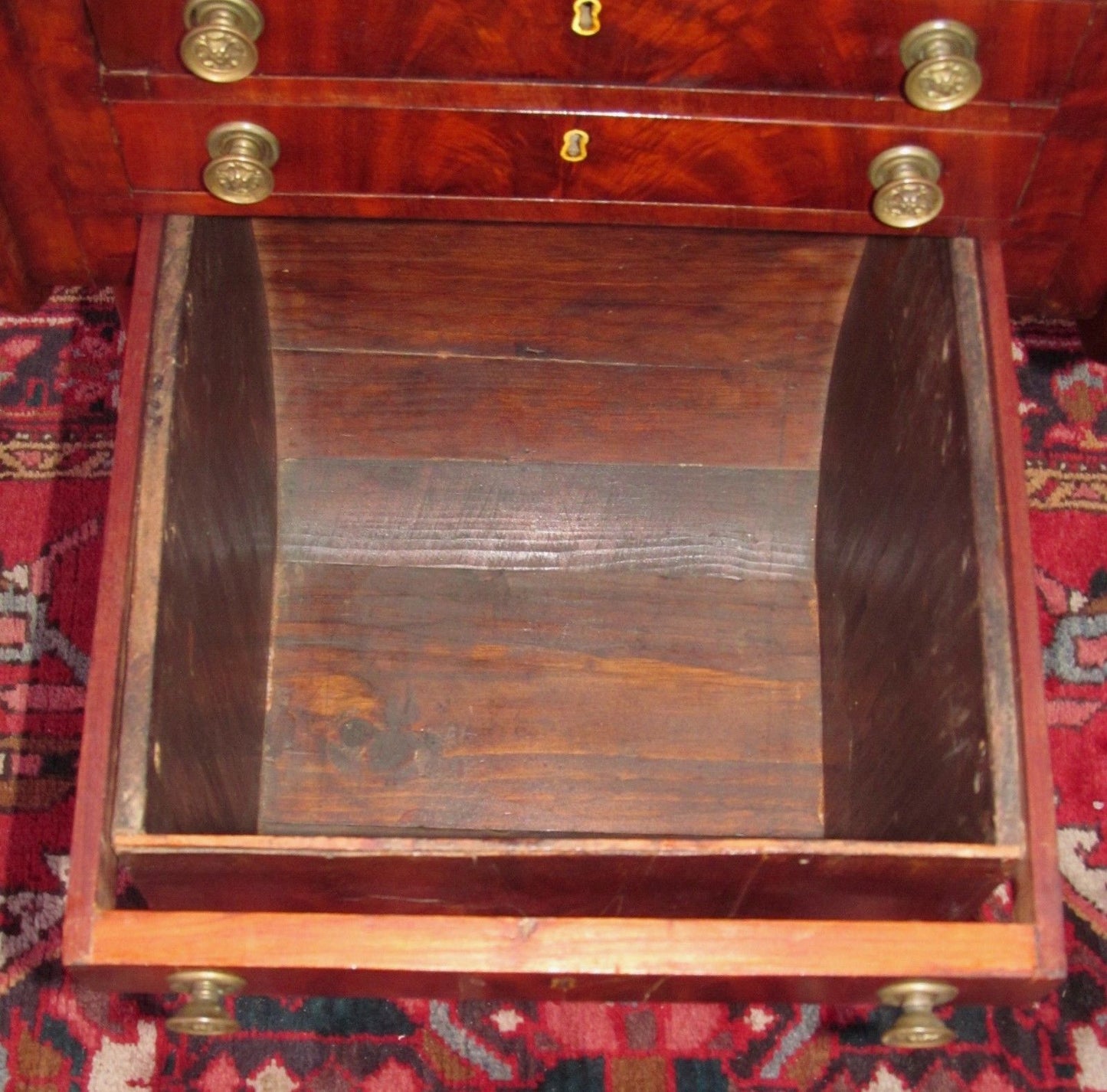 FEDERAL MAHOGANY SOW BELLY WORK TABLE ATTRIBUTED TO ISSAC VOSE - BOSTON MASS