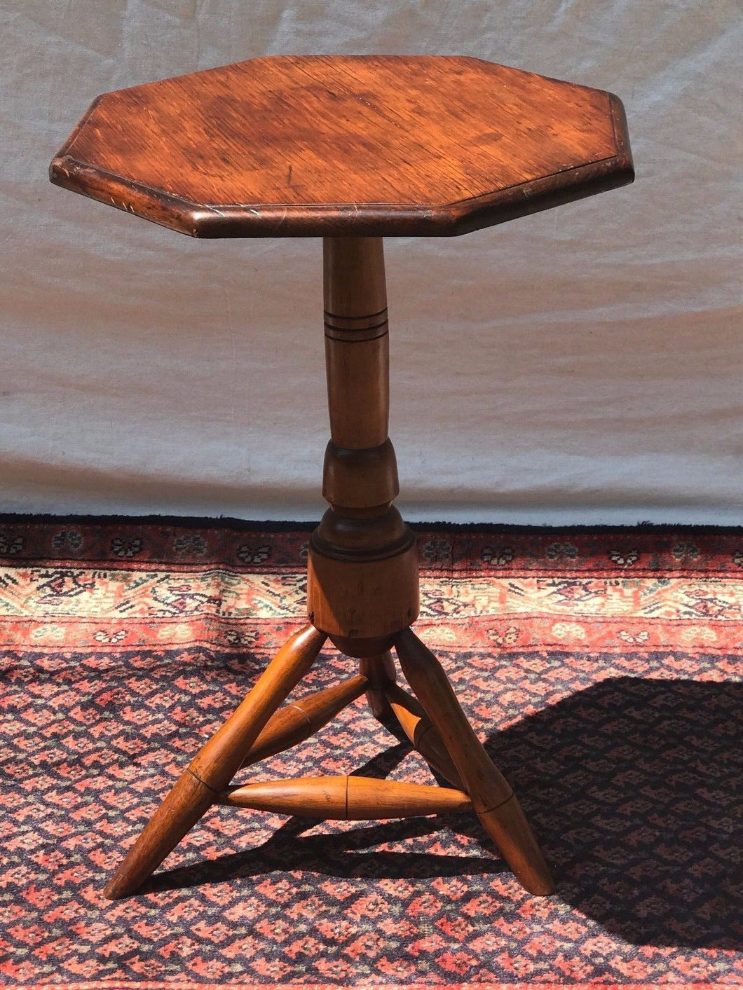 IMPORTANT WILLIAM & MARY EARLY 18TH CENTURY CANDLESTAND WITH RARE STRETCHER BASE