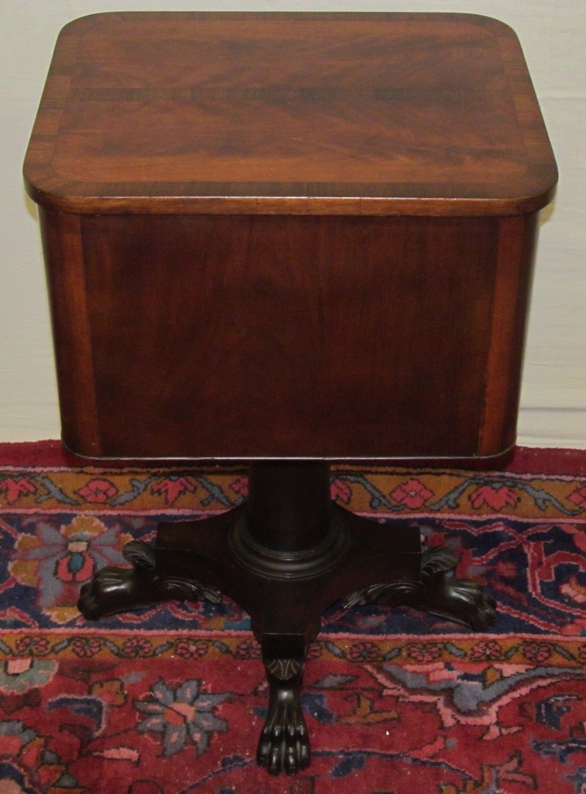 OUTSTANDING BOSTON CLASSICAL MAHOGANY & ROSEWOOD INLAID WORK TABLE BY ISSAC VOSE