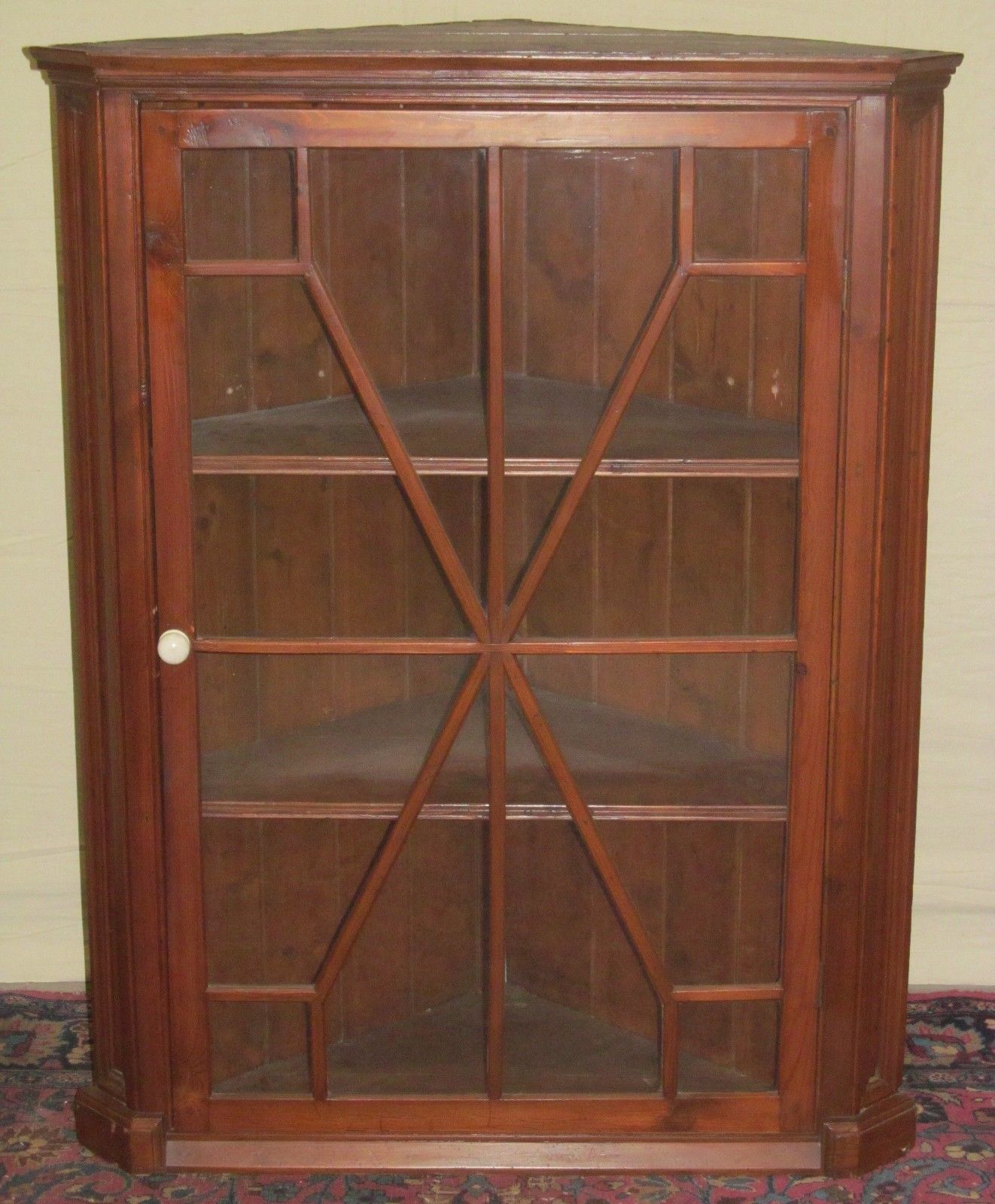 18TH CENTURY QUEEN ANNE PERIOD WALL HUNG CORNER CABINET WITH 12 LIGHT DOORS