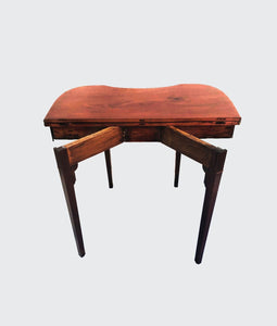18TH CENTURY FEDERAL CONCAVE FORM RHODE ISLAND GAME TABLE IN MAHOGANY-RARE