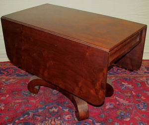 EXCEPTIONAL EMPIRE MAHOGANY BREAKFAST TABLE ON FINELY FORMED OGEE BASE