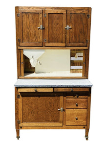 20TH C ANTIQUE 1920'S OAK HOOSIER CABINET W/ PORCELAIN ENAMEL TOP & FLOUR SIFTER