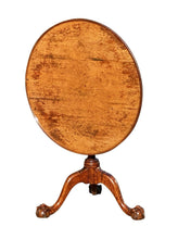Load image into Gallery viewer, 18th C Antique Philadelphia Chippendale Walnut Dish Top Tea Table - Tilt Top