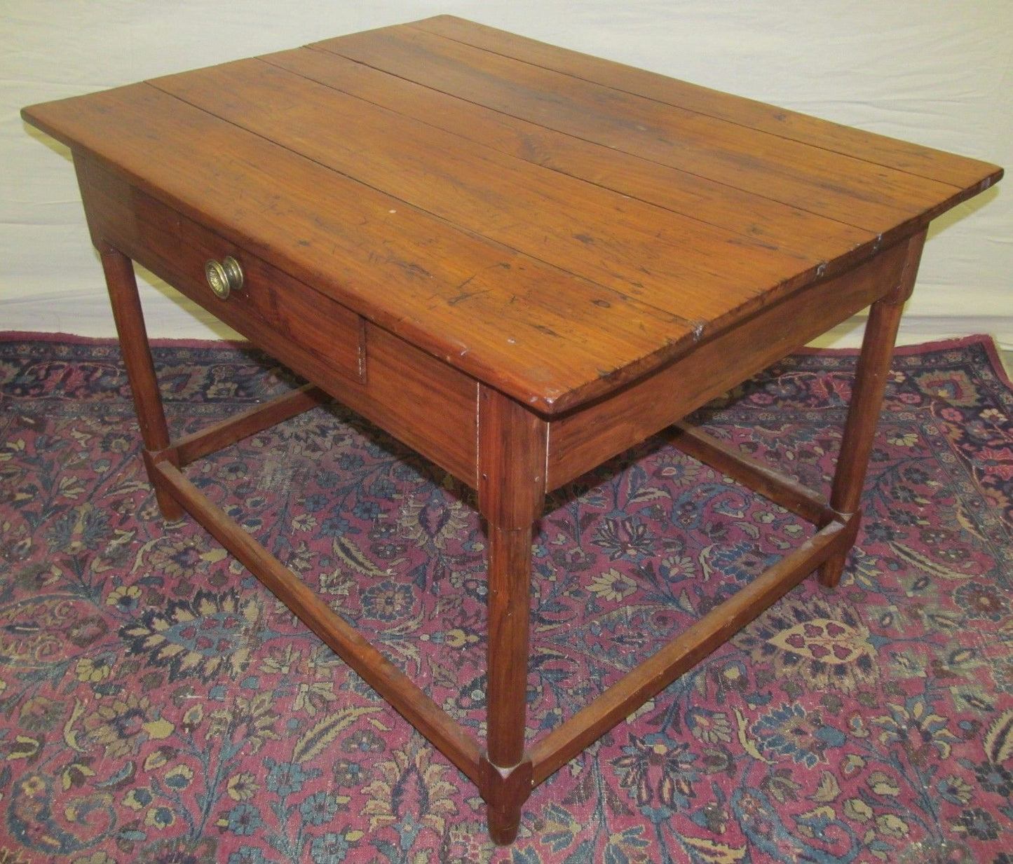 18TH CENTURY WALNUT PA QUEEN ANNE PERIOD TAVERN TABLE WITH H STRETCHER BASE