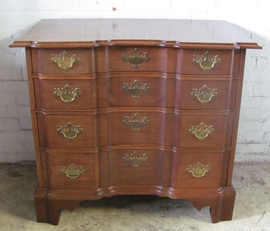 SOLID MAHOGANY BLOCK FRONT TOWNSEND GODDARD STYLED CHIPPENDALE BACHELORS CHEST