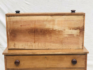 19TH C ANTIQUE COUNTRY PRIMITIVE PINE HEPPLEWHITE DRESSER / CHEST
