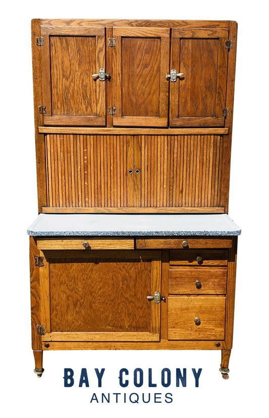 20TH C ANTIQUE 1920'S OAK HOOSIER CABINET W/ PORCELAIN ENAMEL TOP & FLOUR SIFTER