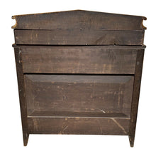 Load image into Gallery viewer, 19TH C ANTIQUE FEDERAL PERIOD OHIO RIVER VALLEY TIGER MAPLE DRESSER / CHEST