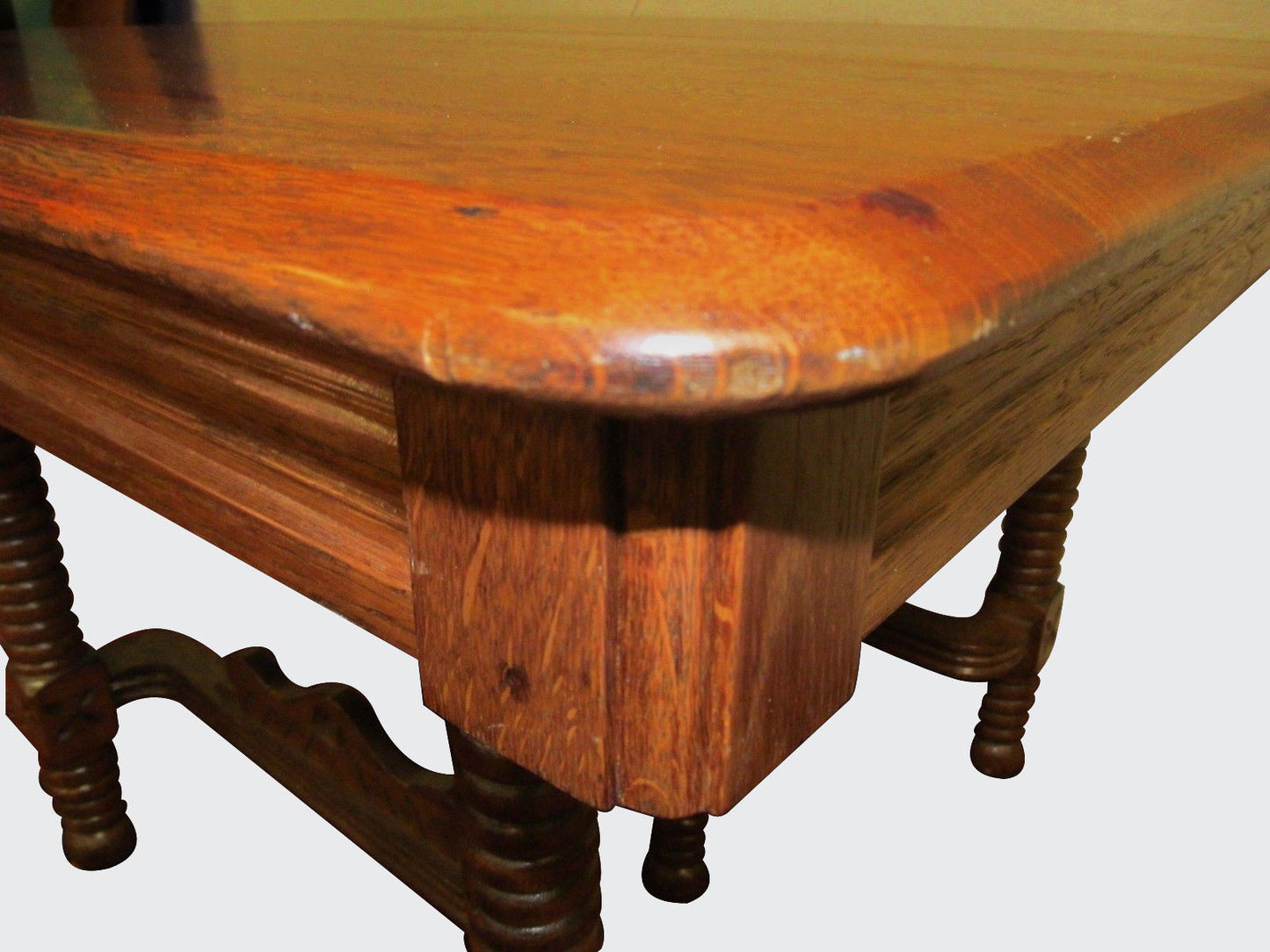 19TH CENTURY EASTLAKE VICTORIAN OAK DINING ROOM TABLE & LEAVES EXPERTLY RESTORED