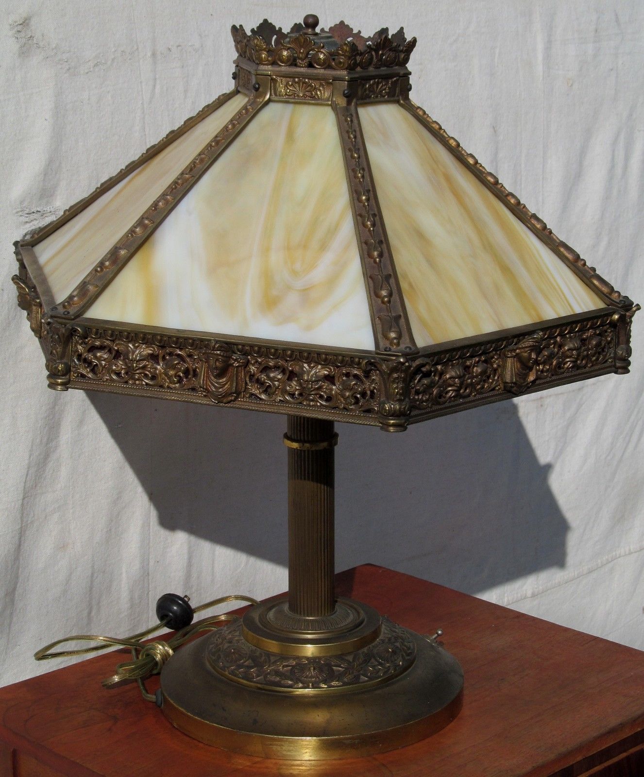 VICTORIAN EGYPTIAN REVIVAL LAMP WITH FINELY CASTED BRONZE & 12 SLAG PANEL SHADE