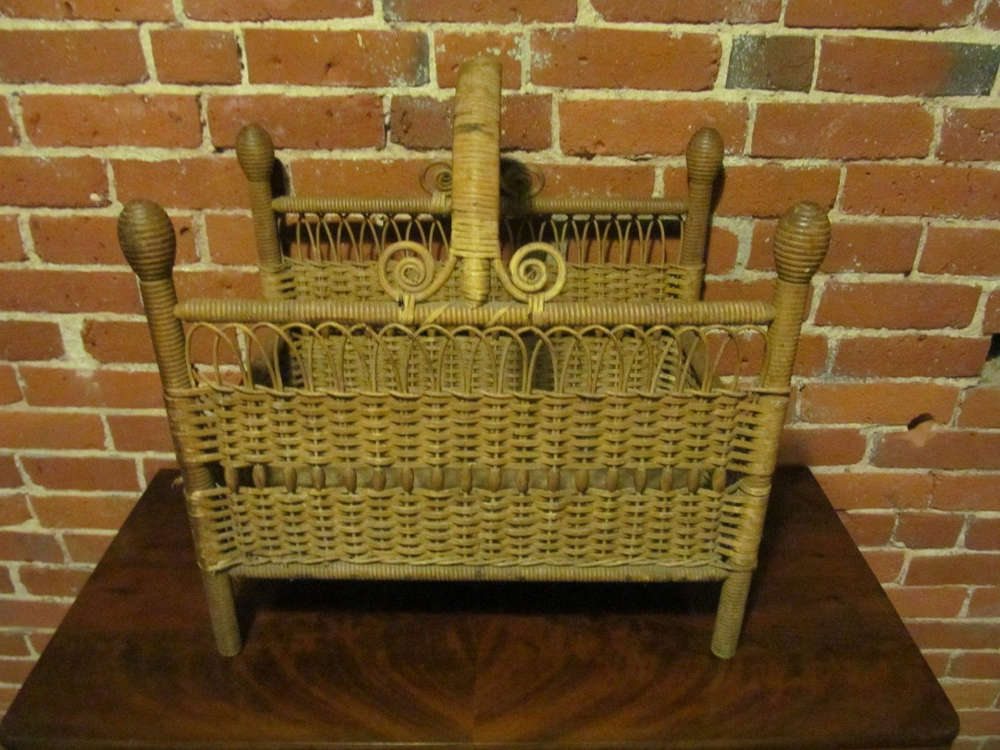 ANTIQUE RARE HEYWOOD WAKEFIELD VICTORIAN WICKER CANTERBURY