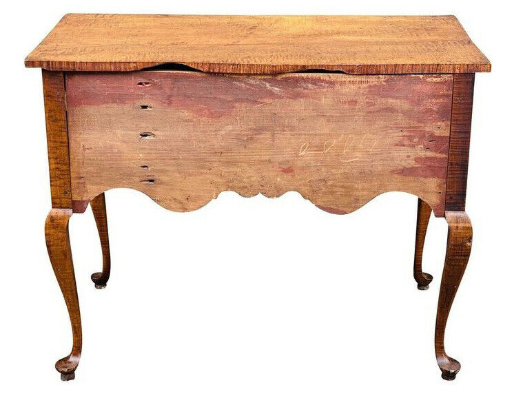 20TH C QUEEN ANNE ANTIQUE STYLE TIGER MAPLE LOWBOY / DRESSING TABLE