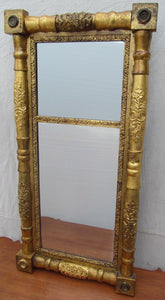 EARLY 19TH CENTURY FINE GOLD GILDED SHERATON MIRROR WITH BRASS ROSETTES