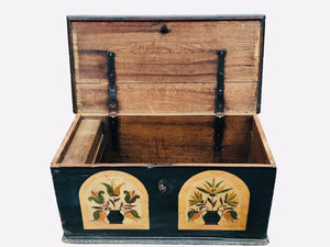 18TH C ANTIQUE CHIPPENDALE 6 BOARD PAINTED BLANKET BOX ~ PENNSYLVANIA FOLK PAINT