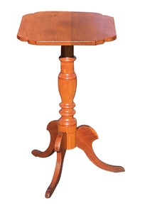 19TH C ANTIQUE NEW YORK CHERRY TILT TOP CANDLE STAND / END TABLE