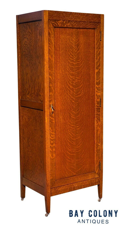 19th Century Antique Tiger Oak Victorian Wardrobe / Cabinet