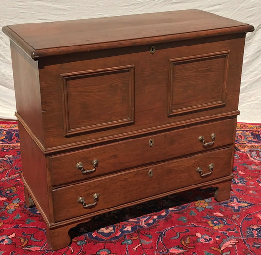 VERY RARE 18TH CENTURY LONG ISLAND PINE BLANKET CHEST QUEEN ANNE PERIOD