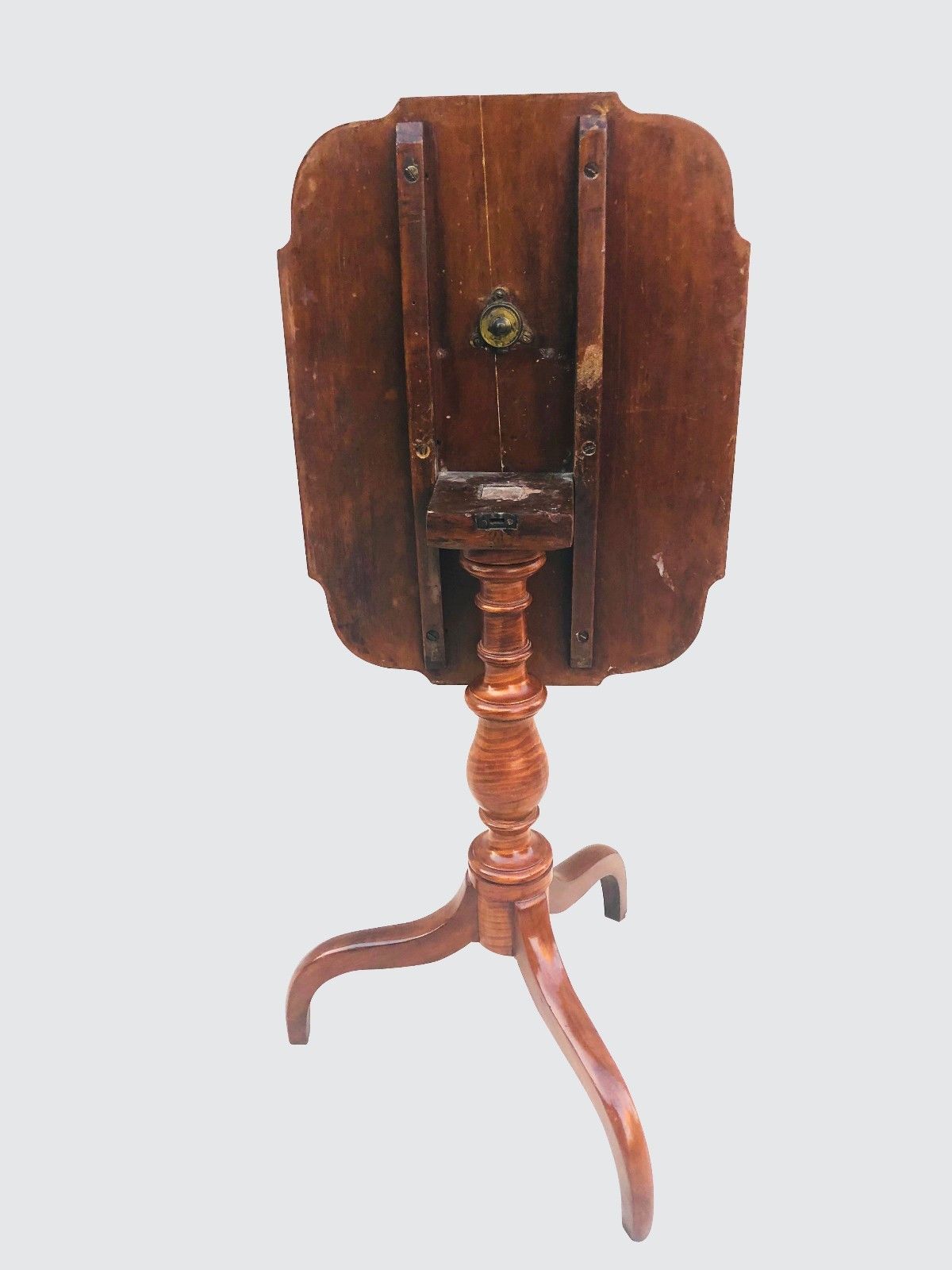TIGER MAPLE & CHERRY 18TH CENTURY FEDERAL TILT TOP CANDLESTAND WITH OVOLO TOP