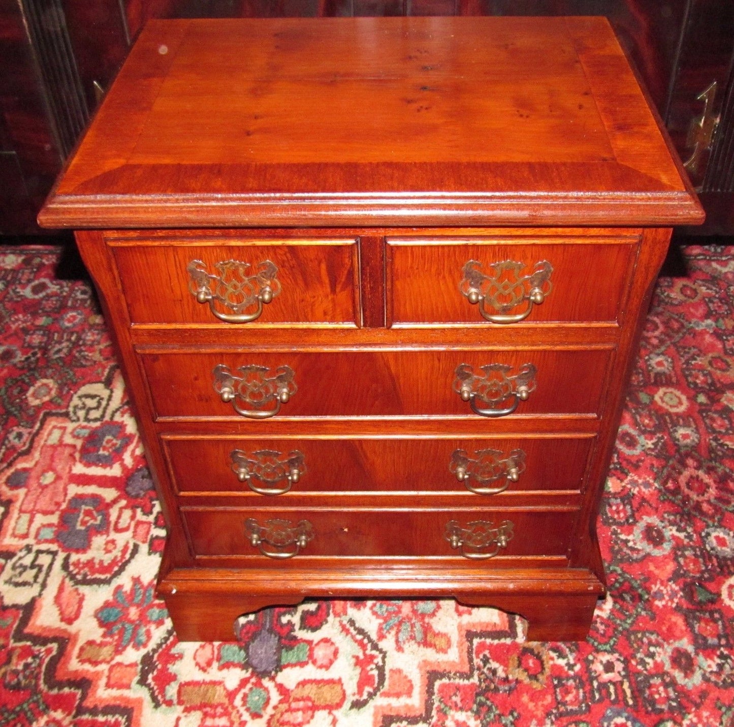 FINE MAHOGANY CHIPPENDALE STYLED CROSS BAND INLAID "MINI CHEST"-FINE BRASSES