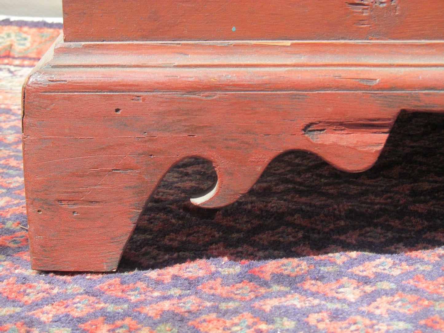 EARLY 19TH CENTURY CHIPPENDALE STYLE PAINTED BLANKET CHEST ON BRACKET FEET