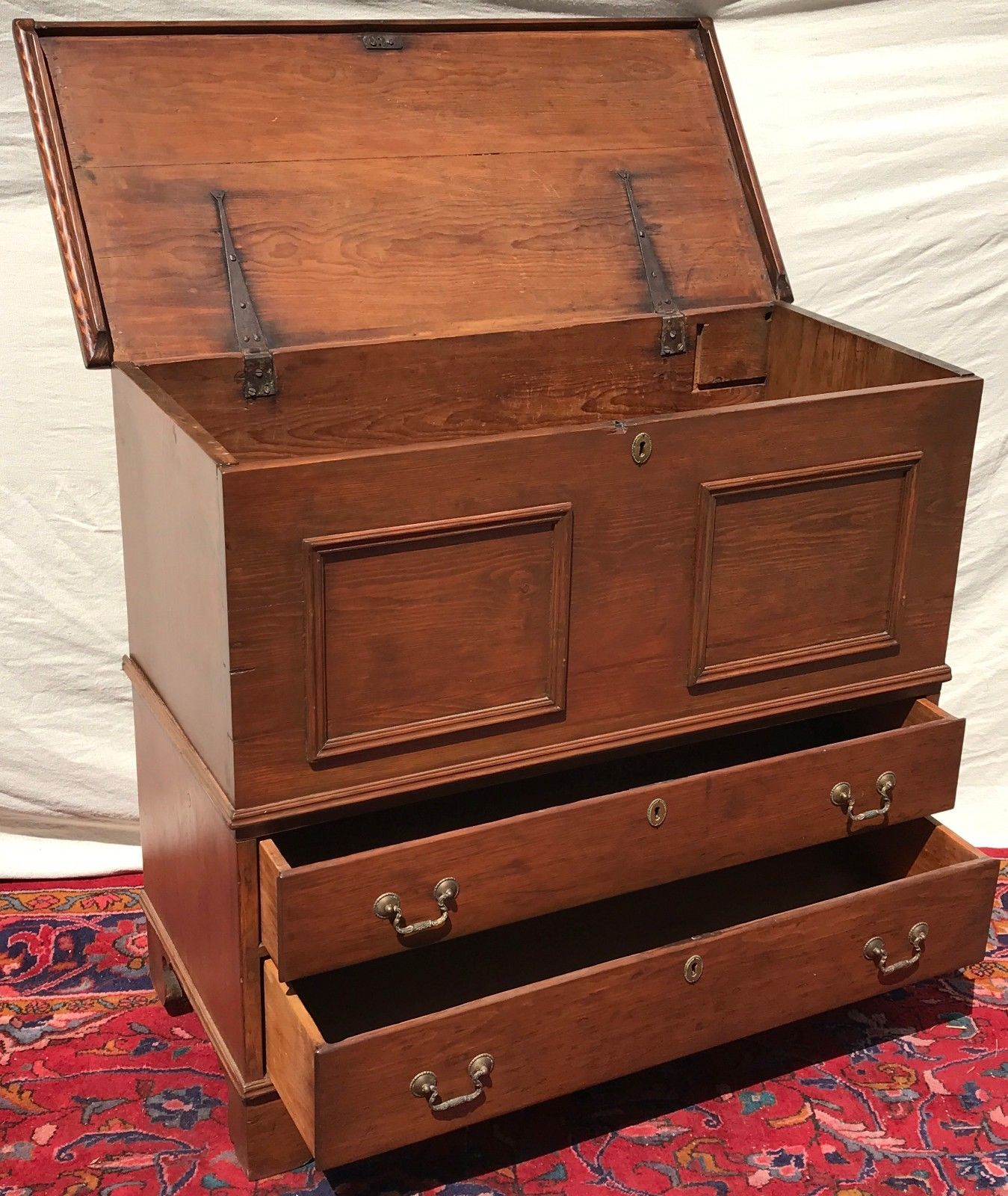 VERY RARE 18TH CENTURY LONG ISLAND PINE BLANKET CHEST QUEEN ANNE PERIOD