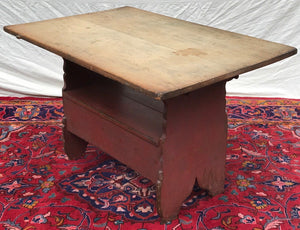 18TH CENTURY HUDSON RIVER VALLEY HUTCH TABLE IN OLD RED PAINT FINISH