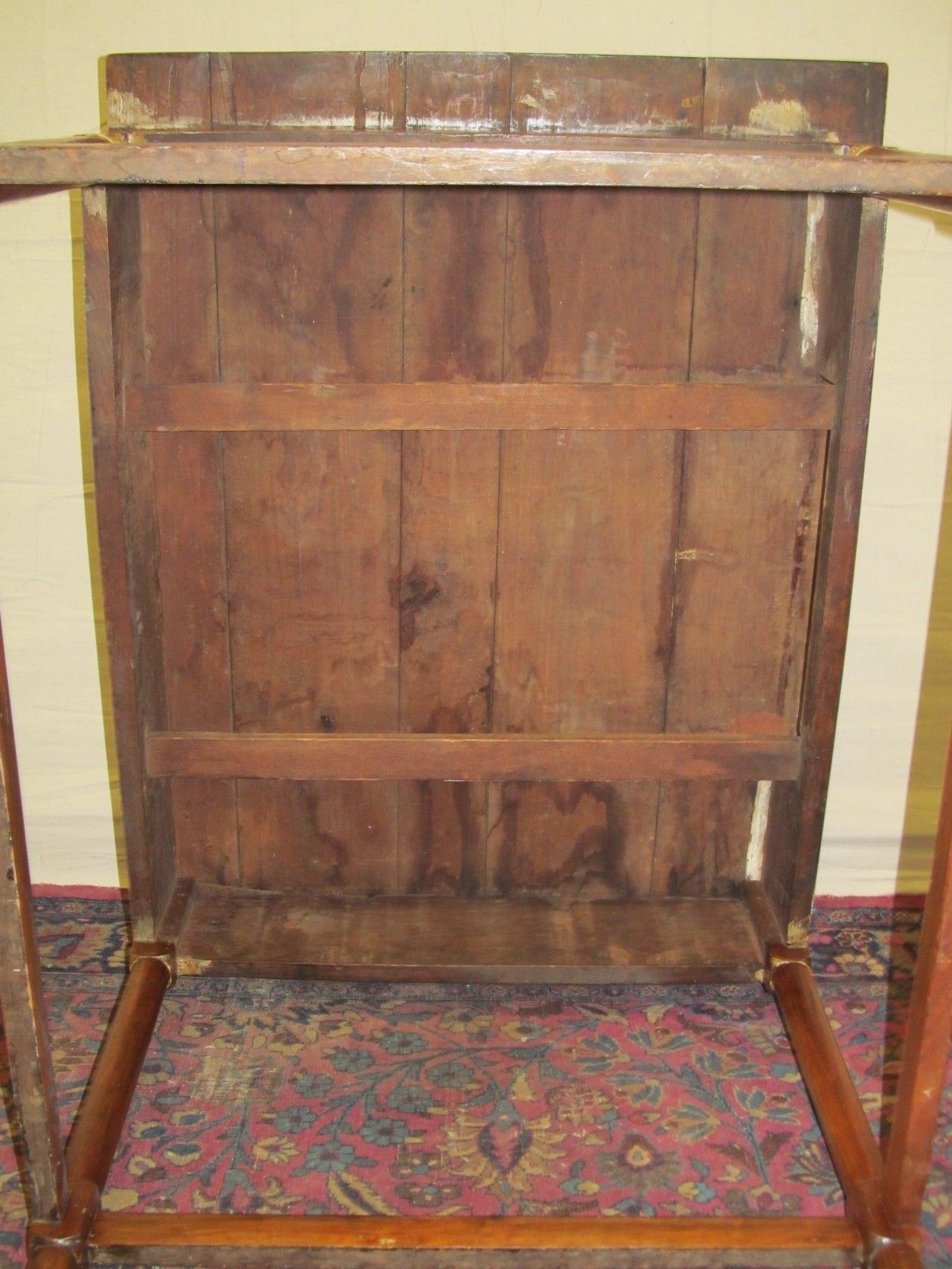 18TH CENTURY WALNUT PA QUEEN ANNE PERIOD TAVERN TABLE WITH H STRETCHER BASE